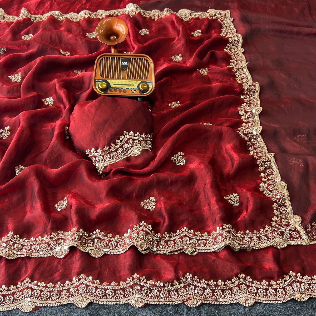 MAROON